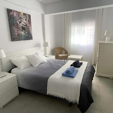 Del Mar 1 Deluxe Apartment Torrevieja Centrum Eksteriør billede